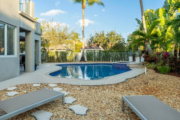 $998,888 | 16138 Southwest 15th Street, Pembroke Pines, FL 33027