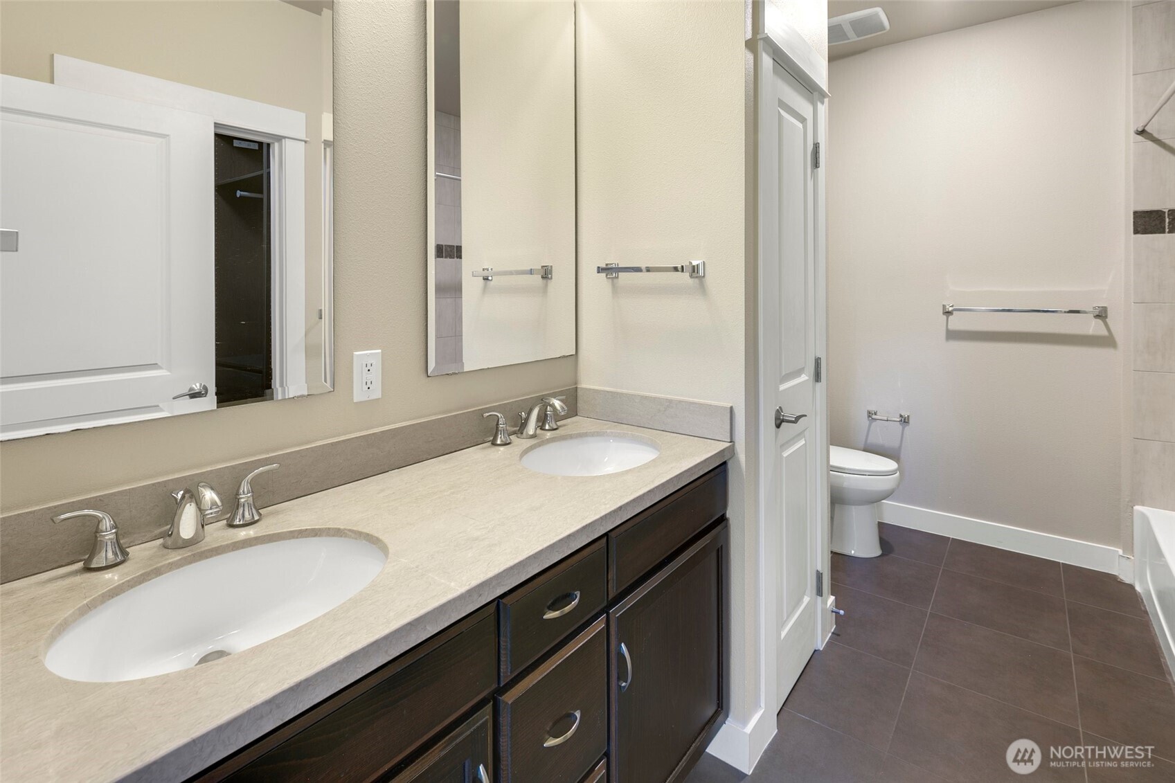 15730 116th Avenue Northeast, Unit 405 Bothell, WA 98011 - Photo 13 of 31