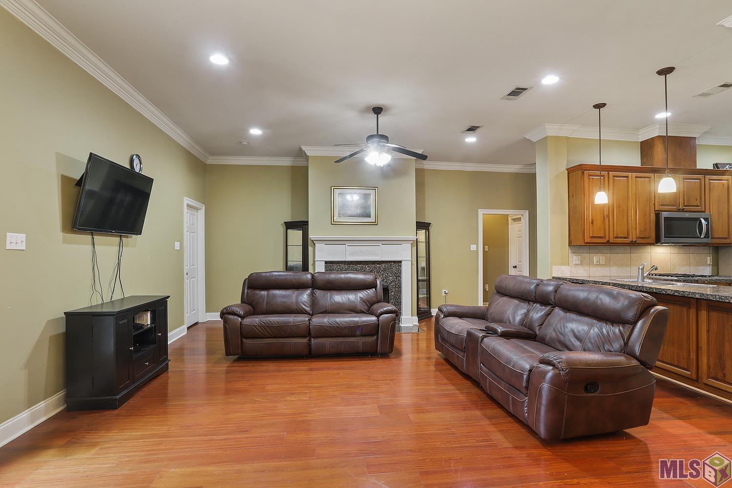 12813 Hidden Ridge Lane Baton Rouge, LA 70816 - Photo 3 of 9