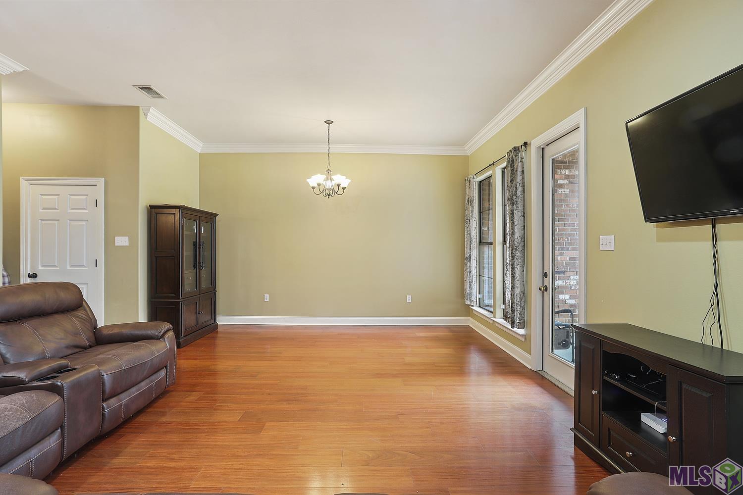 12813 Hidden Ridge Lane Baton Rouge, LA 70816 - Photo 4 of 9