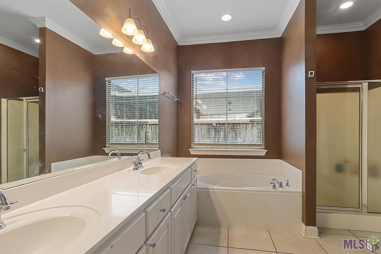 12813 Hidden Ridge Lane Baton Rouge, LA 70816 - Photo 8 of 9