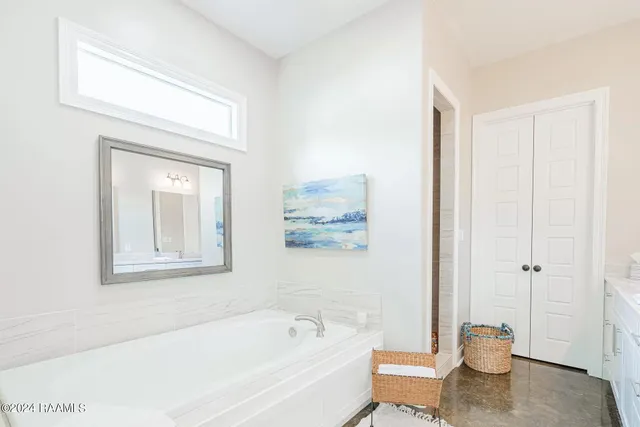 $4,000 | 202 Student, Lafayette, LA 70508