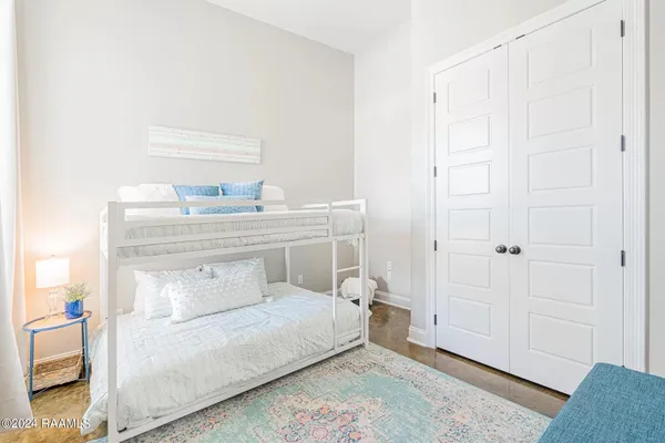 $4,000 | 202 Student, Lafayette, LA 70508