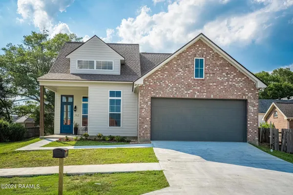 $4,000 | 202 Student, Lafayette, LA 70508