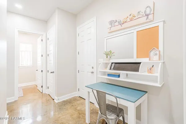 $4,000 | 202 Student, Lafayette, LA 70508