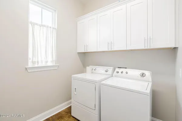 $4,000 | 202 Student, Lafayette, LA 70508