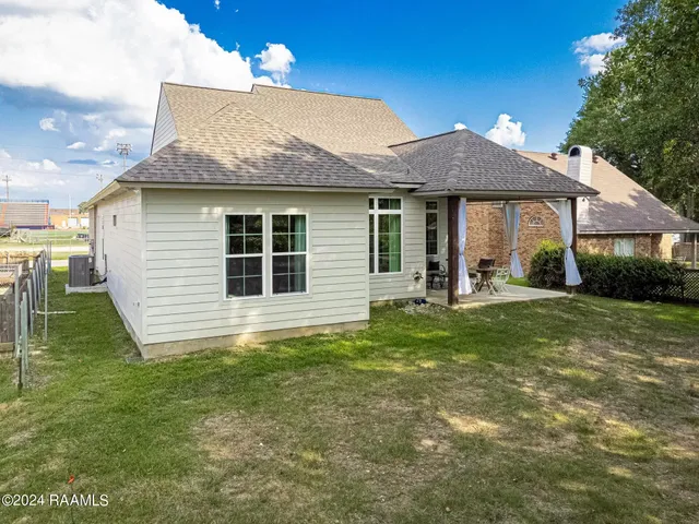 $4,000 | 202 Student, Lafayette, LA 70508