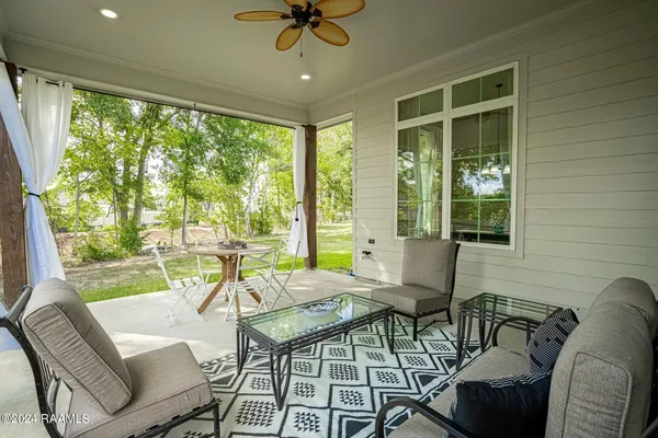 $4,000 | 202 Student, Lafayette, LA 70508