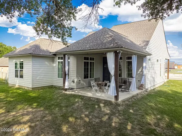 $4,000 | 202 Student, Lafayette, LA 70508