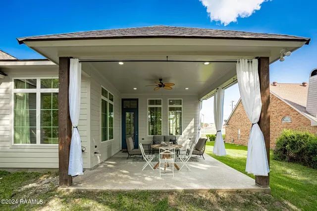 $4,000 | 202 Student, Lafayette, LA 70508