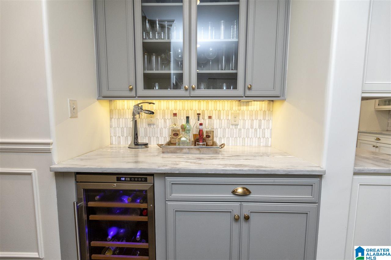 301 Devon Drive Birmingham, AL 35209 - Photo 7 of 32