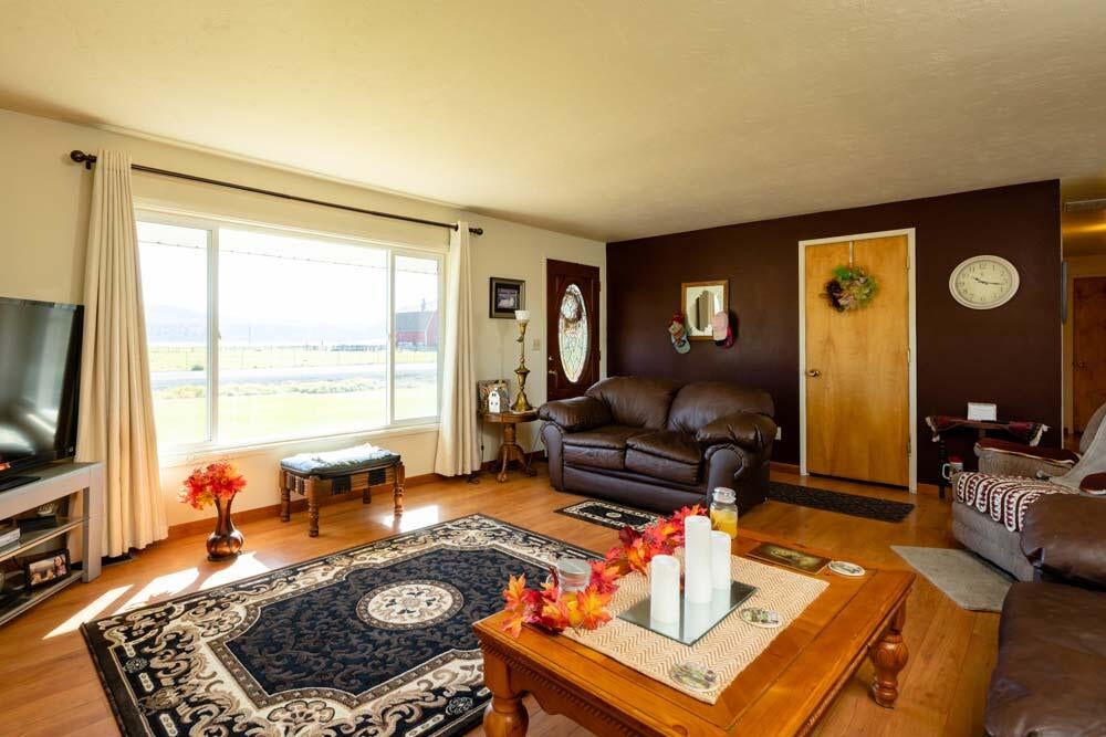 7812 Reeder Road Klamath Falls, OR 97603 - Photo 14 of 52 14