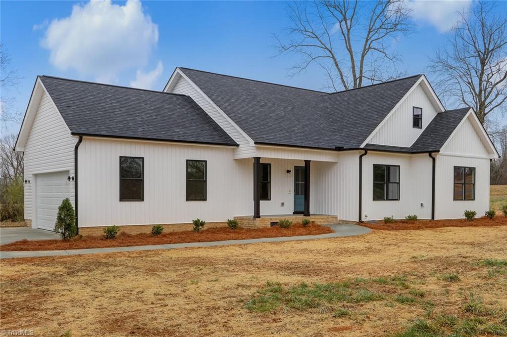 310 Johnson Road Reidsville, NC 27320 - Photo 2 of 45