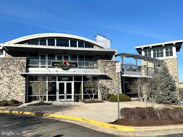 $2,875 | 15158 Kentshire Drive, Woodbridge, VA 22191