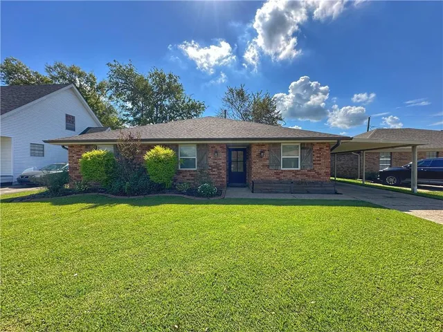 $348,500 | 214 Ormond Village Drive, Destrehan, LA 70047