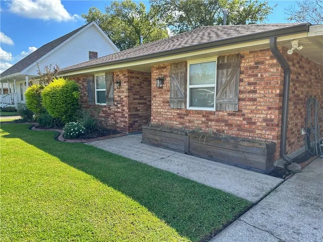 $348,500 | 214 Ormond Village Drive, Destrehan, LA 70047