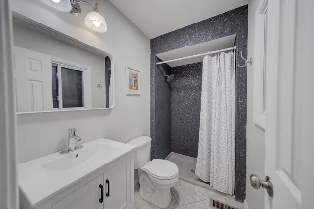 $429,000 | 1324 South Main Street, Lombard, IL 60148