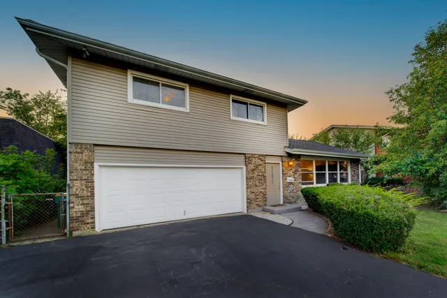 $429,000 | 1324 South Main Street, Lombard, IL 60148