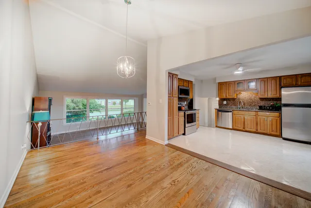 $429,000 | 1324 South Main Street, Lombard, IL 60148