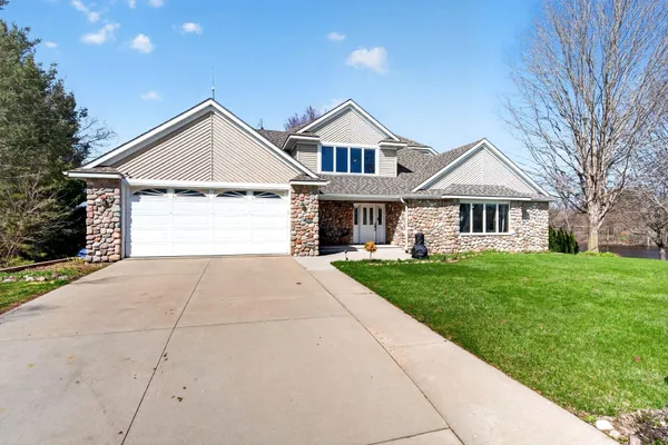 $524,900 | 76 Shore Drive, Clintonville, WI 54929