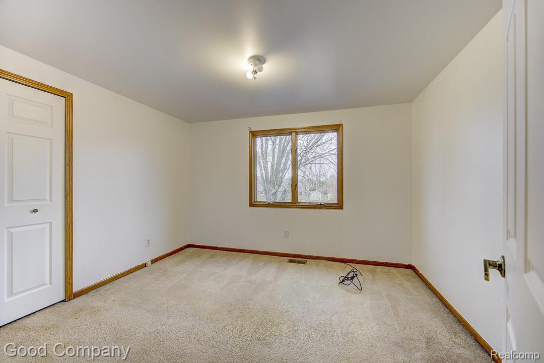 38092 Westchester Road Sterling Heights, MI 48310 - Photo 30 of 53 38092 Westchester Rd.-30.jpg