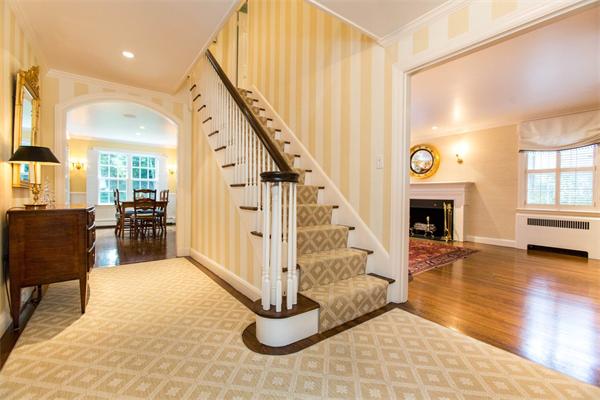 46 Thackeray Road Wellesley, MA 02481 - Photo 2 of 13