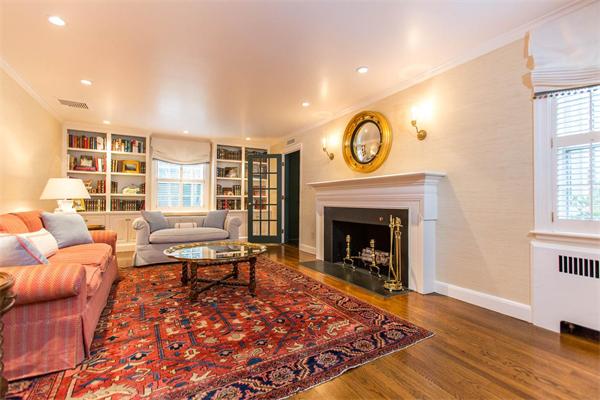 46 Thackeray Road Wellesley, MA 02481 - Photo 4 of 13