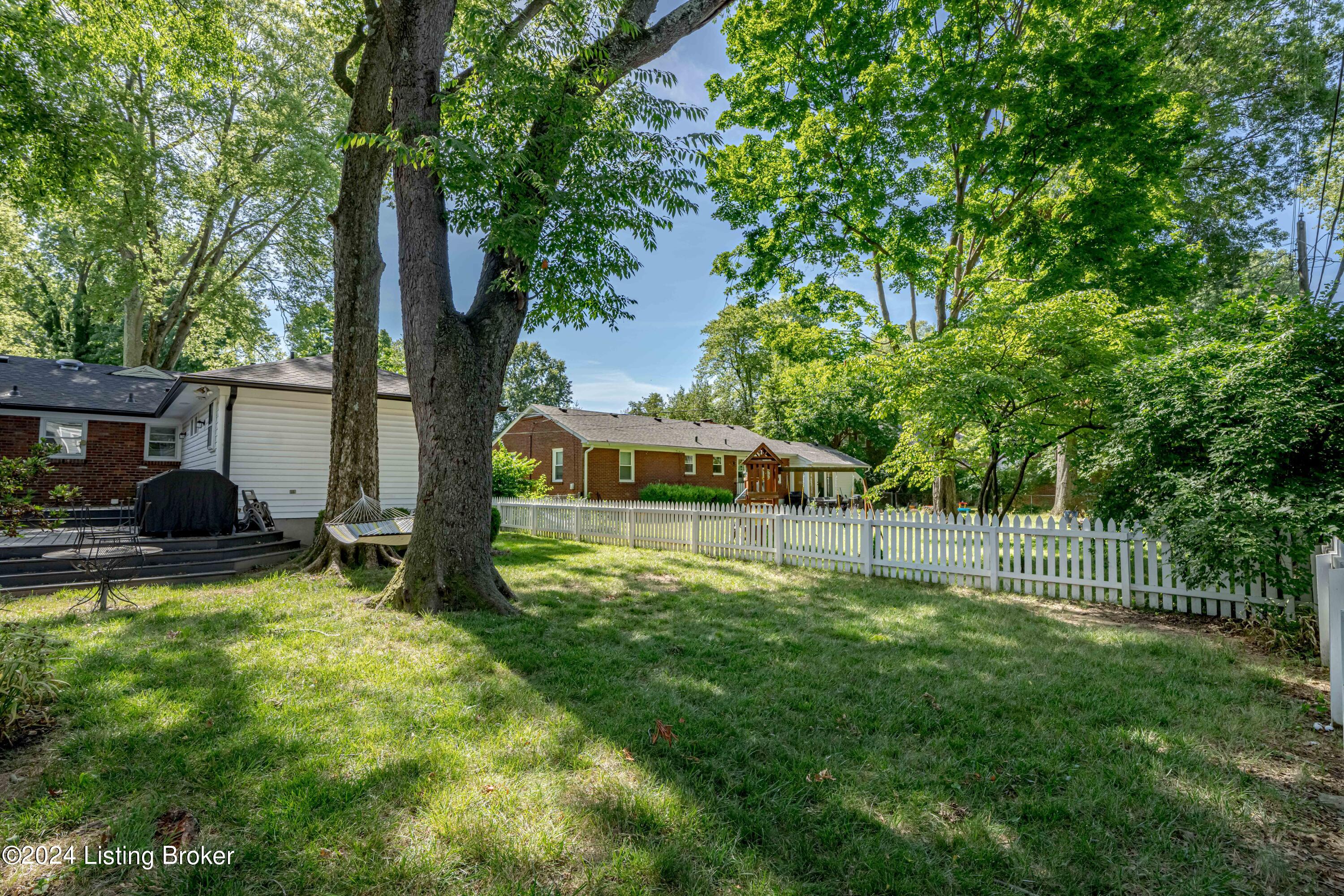 208 Tyne Road Louisville, KY 40207 - Photo 56 of 69 DSC09709