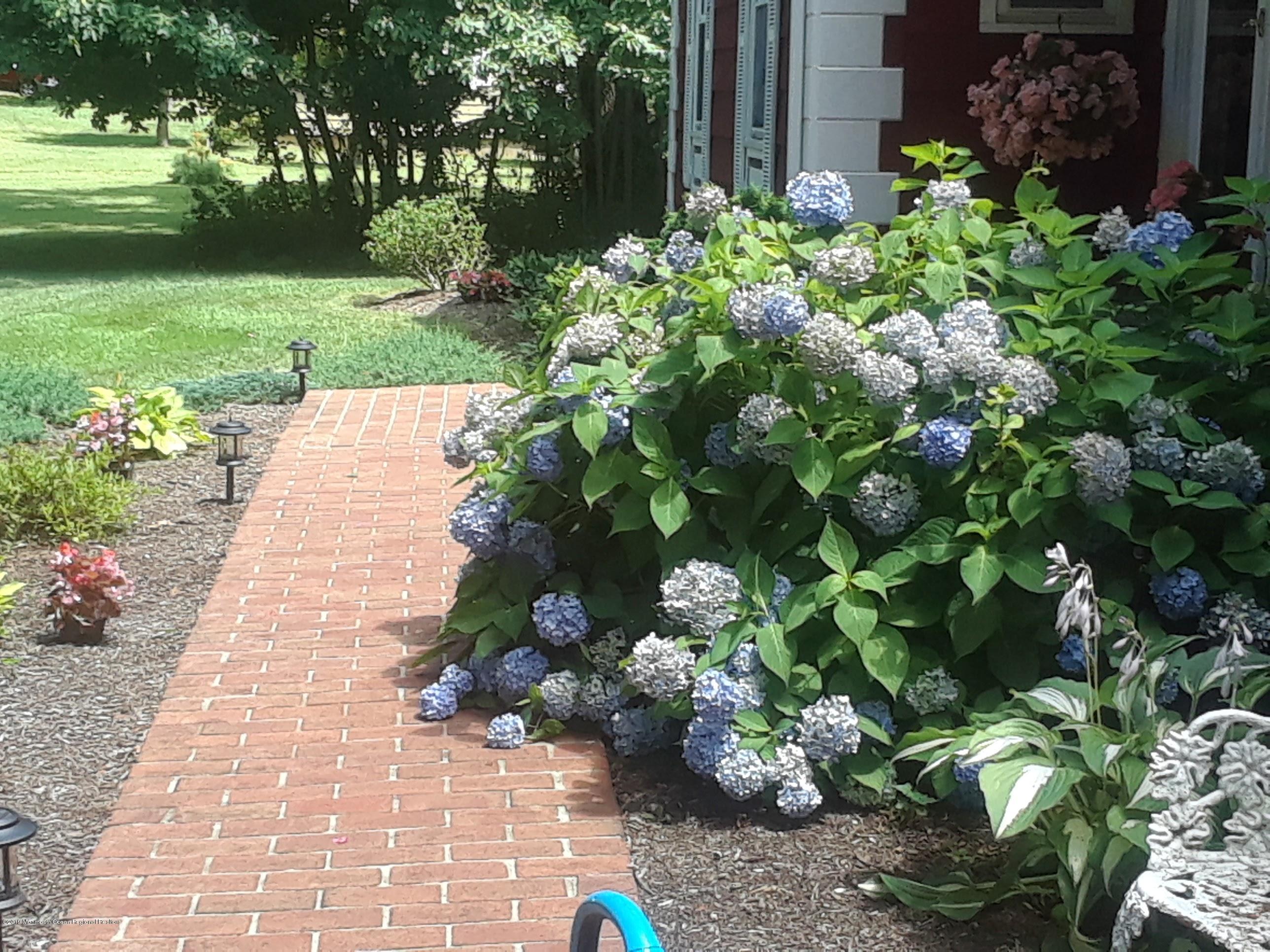 3 Fairway East Colts Neck, NJ 07722 - Photo 35 of 54 20170716_135554