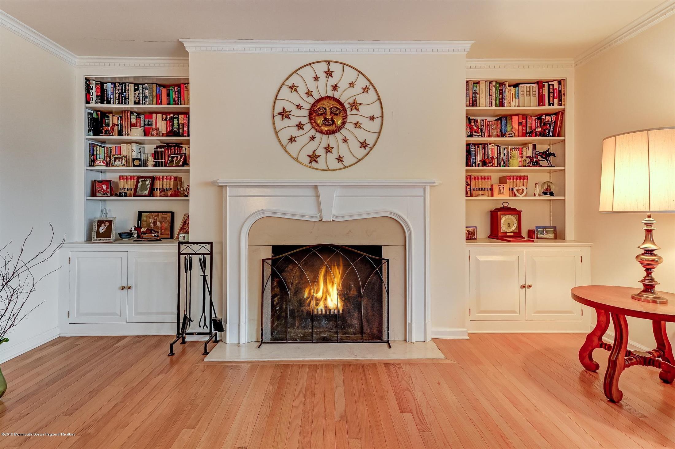 3 Fairway East Colts Neck, NJ 07722 - Photo 8 of 54 07-Living