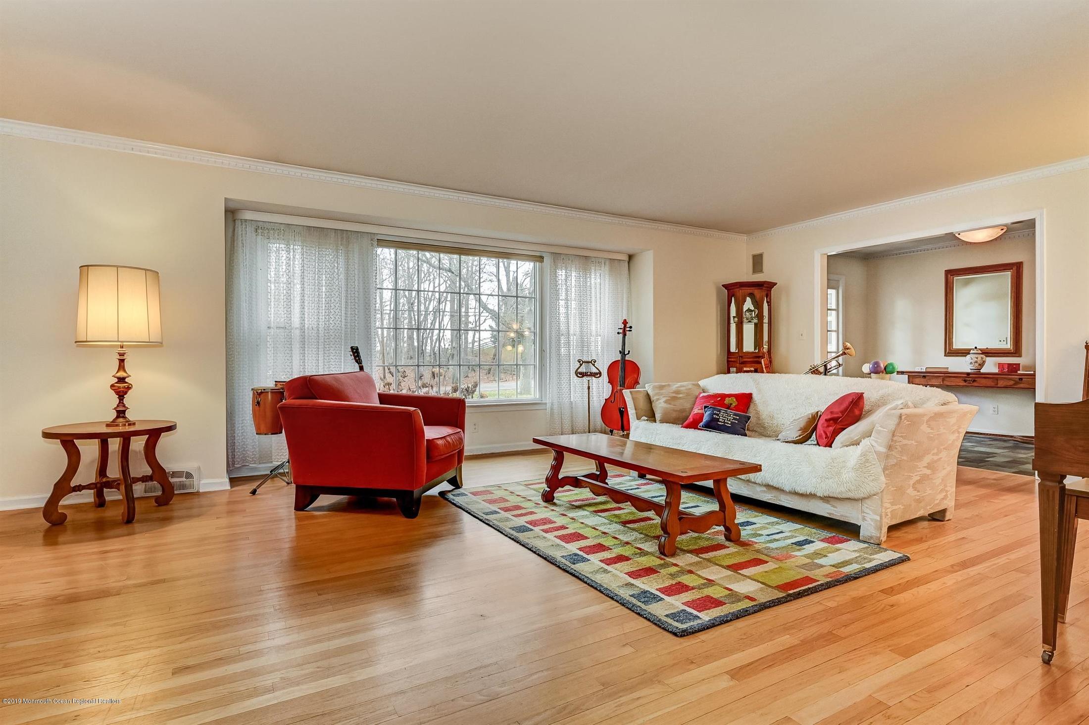 3 Fairway East Colts Neck, NJ 07722 - Photo 9 of 54 08-Living