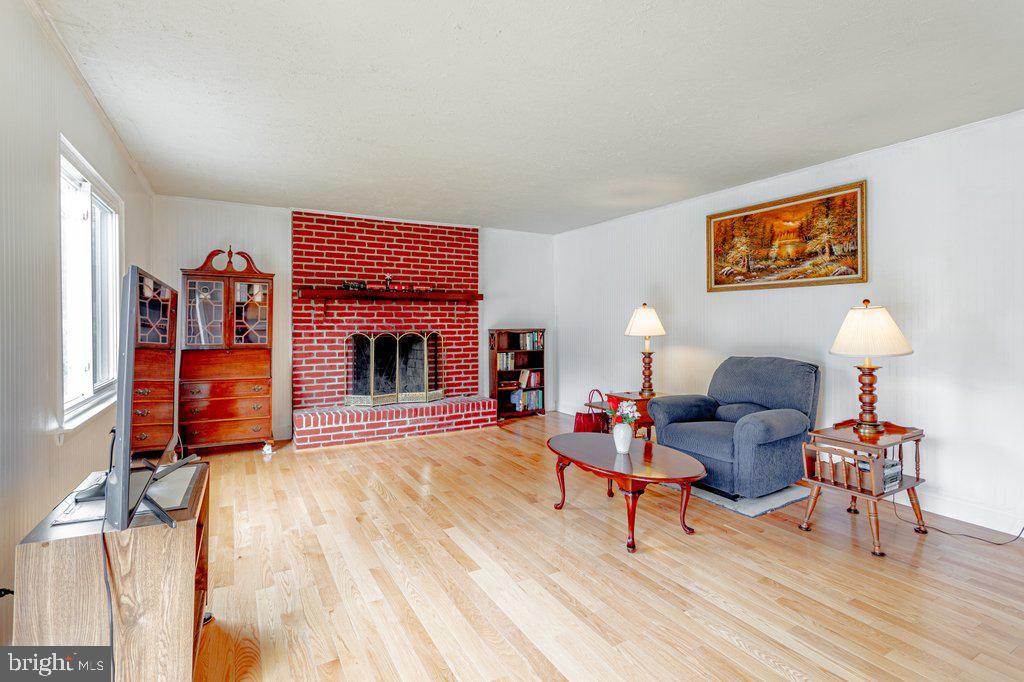 235 Sandringham Road Cherry Hill, NJ 08003 - Photo 11 of 24 Family Room