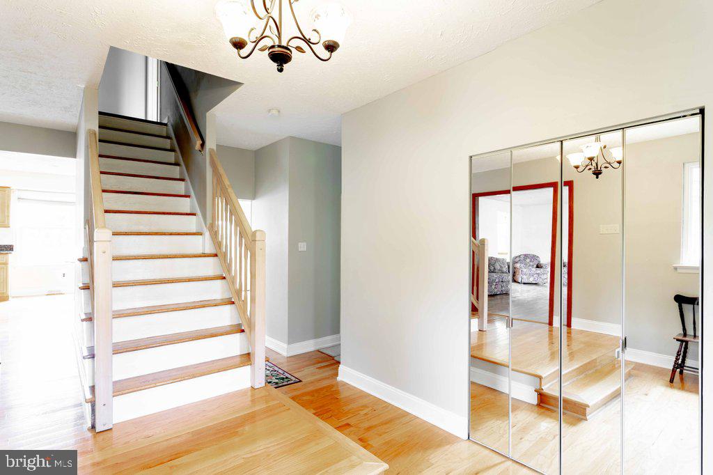 235 Sandringham Road Cherry Hill, NJ 08003 - Photo 3 of 24