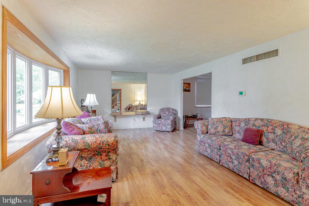 235 Sandringham Road Cherry Hill, NJ 08003 - Photo 4 of 24 Living Room