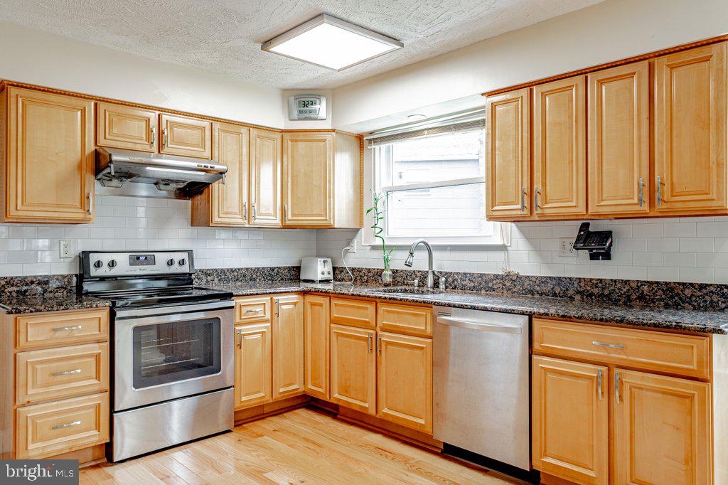 235 Sandringham Road Cherry Hill, NJ 08003 - Photo 8 of 24 Kitchen