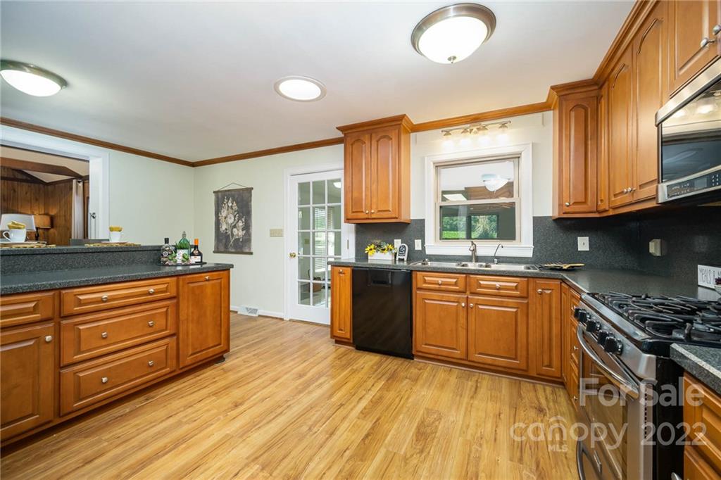 40769 Hearne Road New London, NC 28127 - Photo 8 of 35 Gallery Image 8