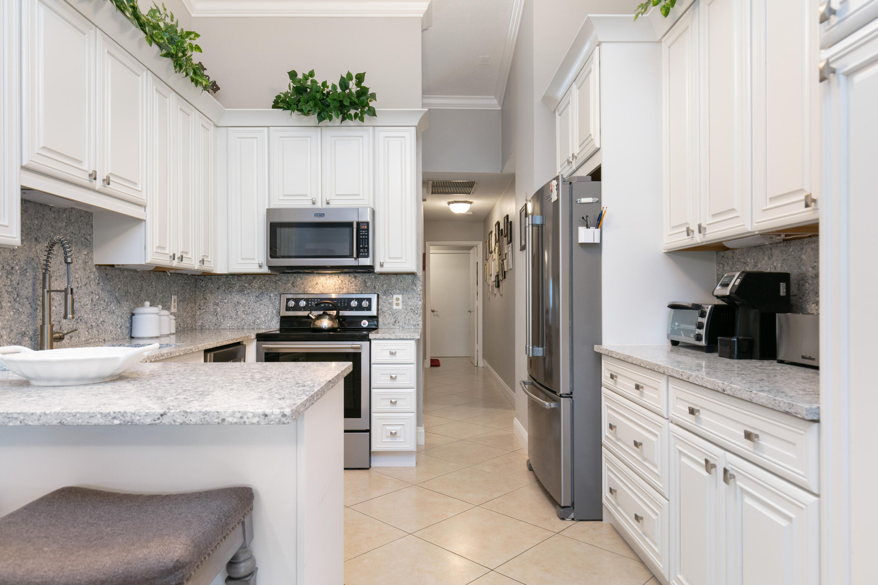 8549 Eagle Run Drive Boca Raton, FL 33434 - Photo 8 of 36 2M8A3965