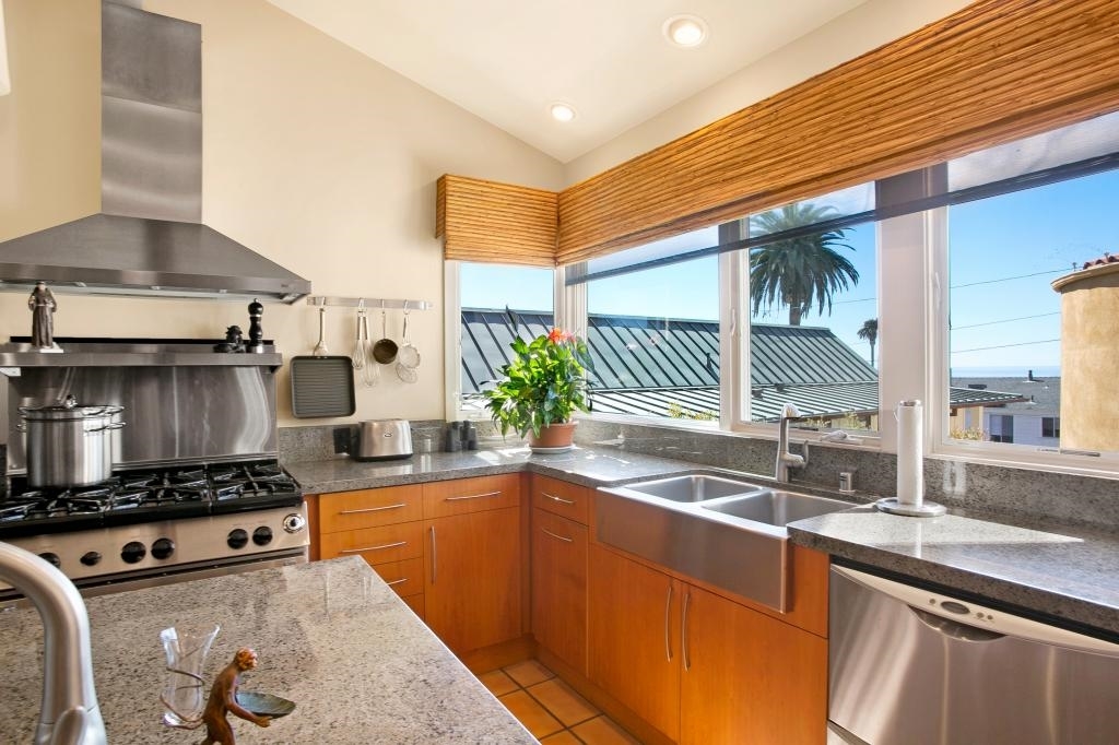 234 3rd Street Encinitas, CA 92024 - Photo 14 of 25