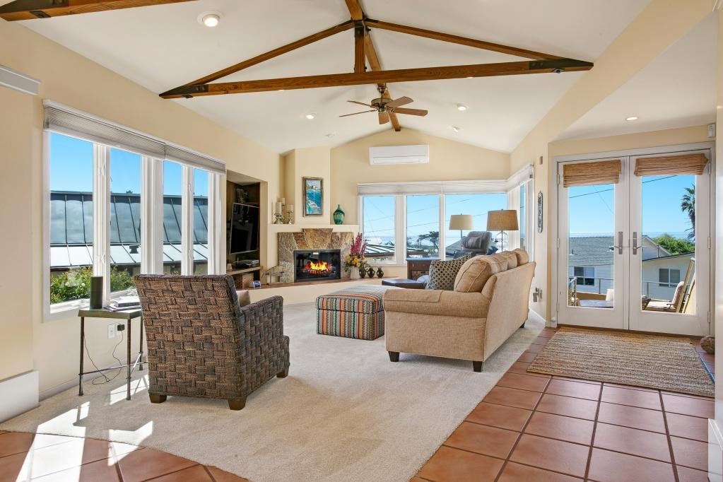234 3rd Street Encinitas, CA 92024 - Photo 4 of 25 Beautiful Open Floorpan