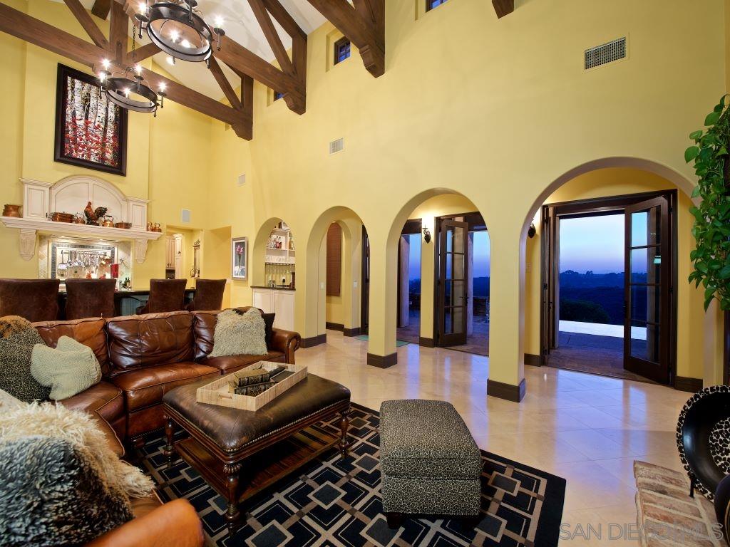18668 Via Catania Rancho Santa Fe, CA 92091 - Photo 8 of 25