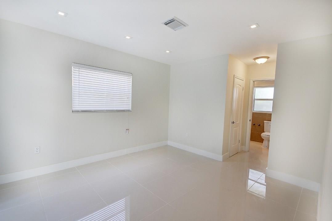 847 Northwest 7th Street Boca Raton, FL 33486 - Photo 11 of 20 Photo 11