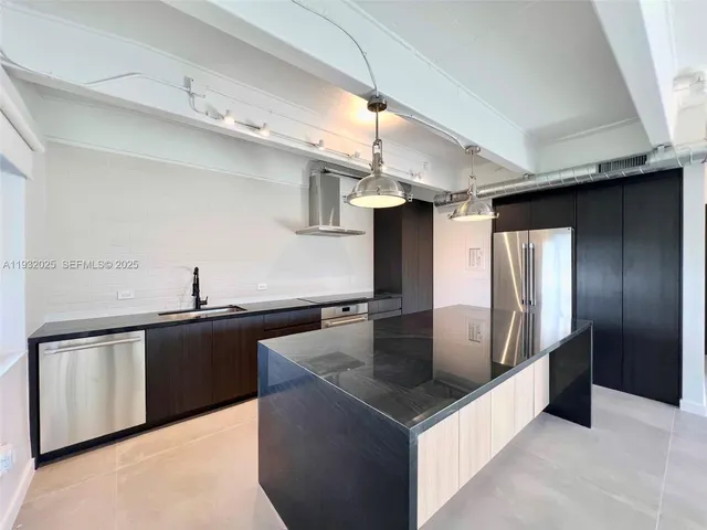 $4,750 | 6815 Edgewater Drive, Unit 308, Coral Gables, FL 33133