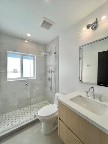 $4,750 | 6815 Edgewater Drive, Unit 308, Coral Gables, FL 33133