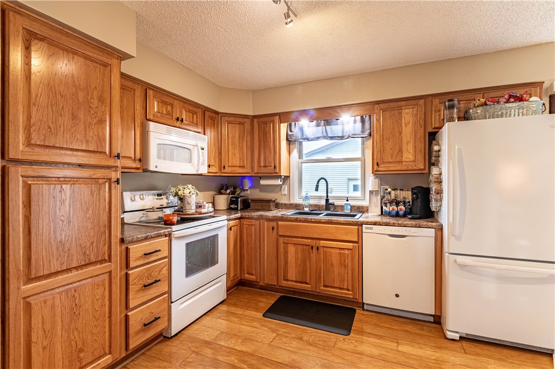 131 White Pines Circle Decatur, IL 62521 - Photo 6 of 25