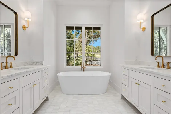 $3,975,000 | 3810 Windward Way, Malakoff, TX 75148