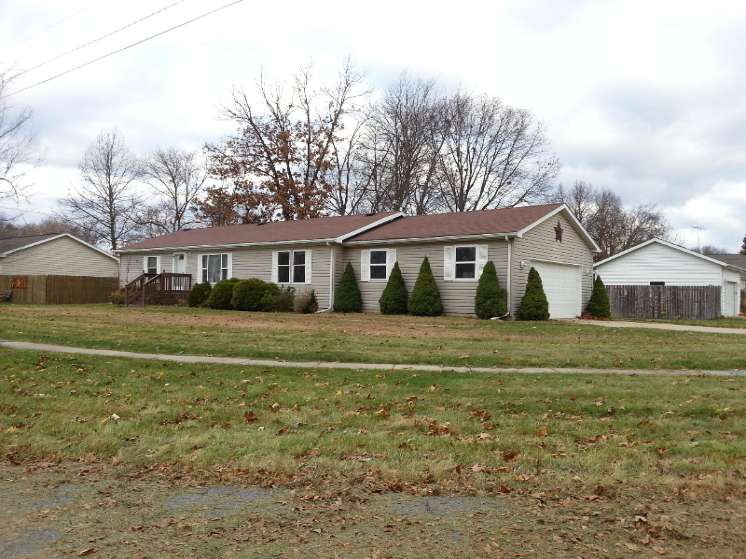 1100 Blossom Drive Three Rivers, MI 49093 - Photo 3 of 15 20151113_084911