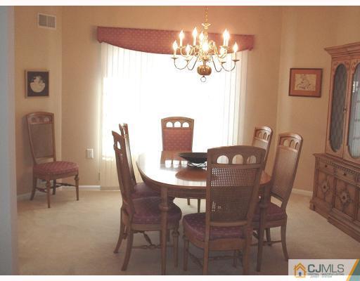 10 Chichester Road Monroe Township, NJ 08831 - Photo 3 of 10 Gallery Image 3