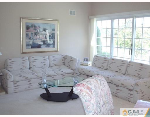 10 Chichester Road Monroe Township, NJ 08831 - Photo 5 of 10 Gallery Image 5