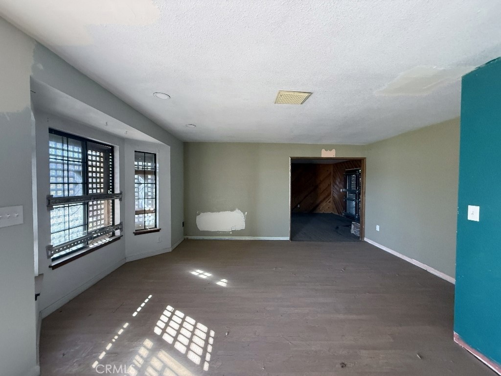 1821 Columbia Way Lancaster, CA 93534 - Photo 14 of 33