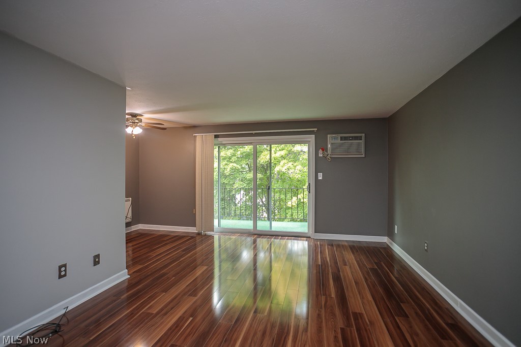 20312 Lorain Road, Unit 309 Cleveland, OH 44126 - Photo 7 of 33
